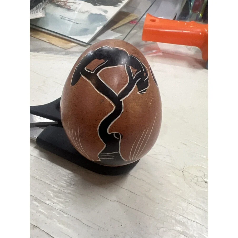 Vtg Large Hand Carved Soapstone Rhino Egg Kenya - Hand Painted Etched 3